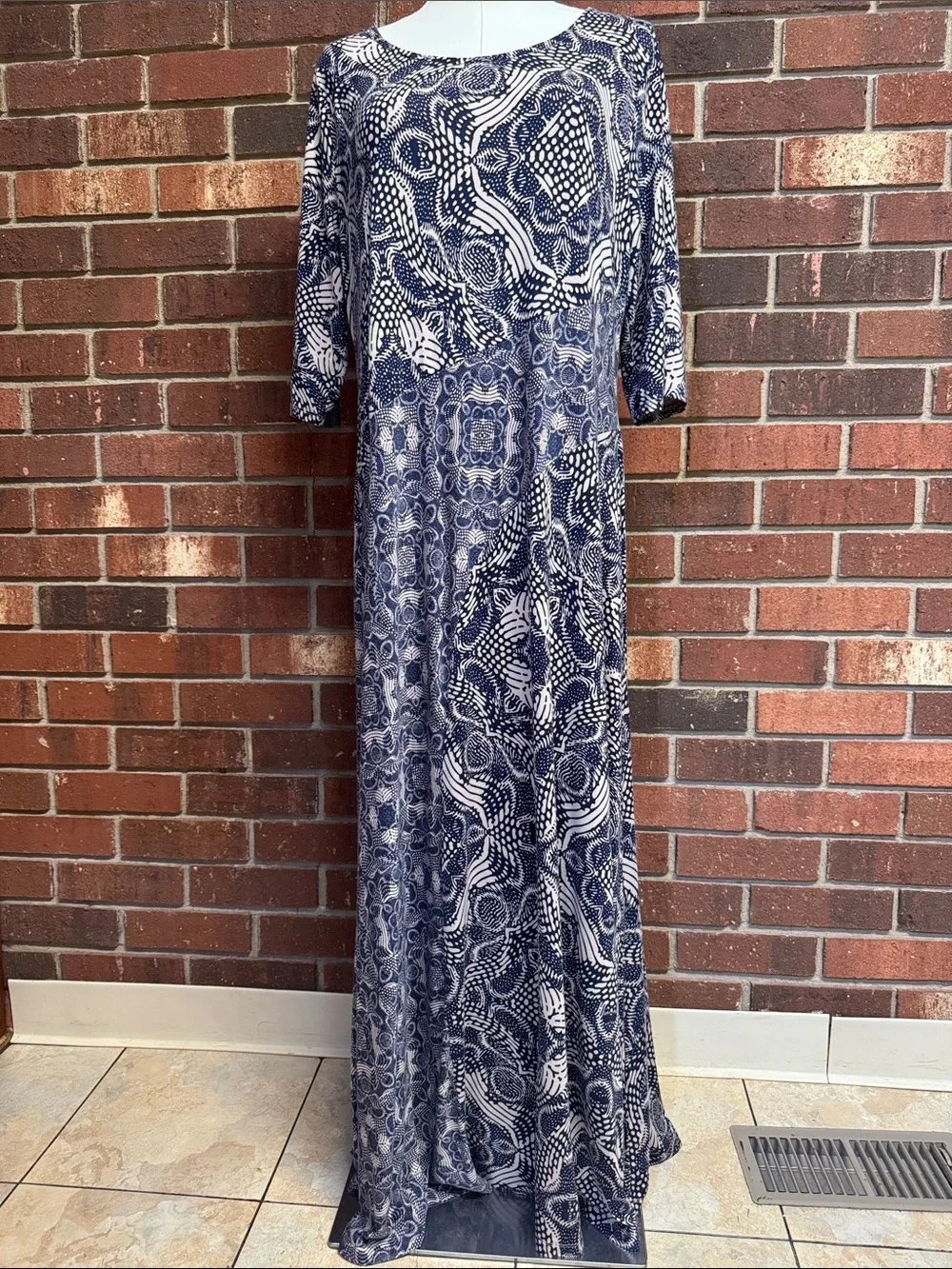 Soft Surroundings Juliette Jersey Navy & Neutral Tile Maxi Dress Size XL - Picture 3 of 11